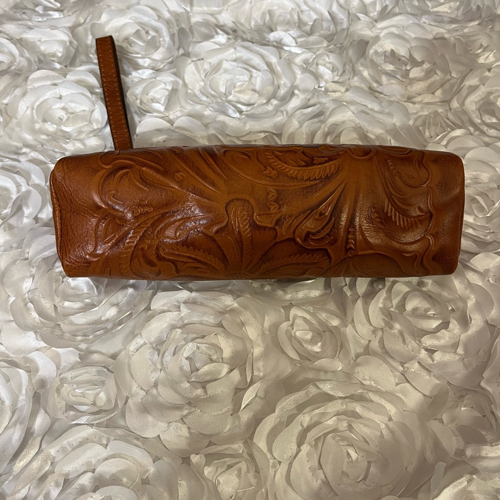 Patricia Nash wristlet